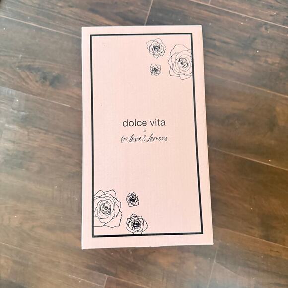 COPY For Love & Lemons x Dolce Vita | Daphne Daisy Flip Flop Heel - Picture 6 of 6